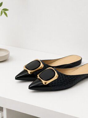 NWT Navy Blue Croc Embossed Mule Heels 39-40 Wide Fit Vegan Leather Chic Gold De
